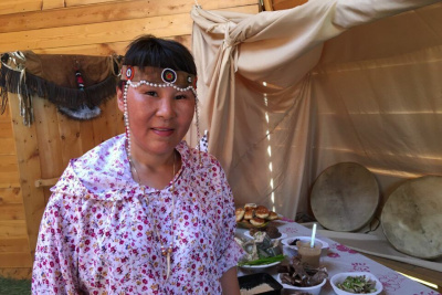 На Ысыахе Туймаады проводят конкурс «Женщина. Мать. Надежда будущих поколений» /    