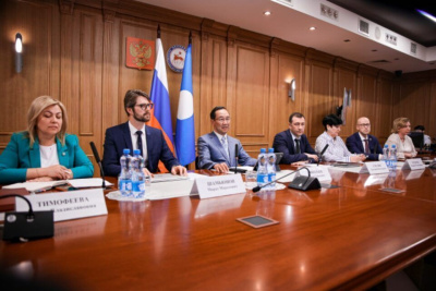 Федеральные эксперты отметили положительный опыт Якутии в укреплении института семьи /    Республика Саха (Якутия)