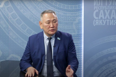 Сахамин Афанасьев дал оценку текущей пожарной обстановке в Якутии /    Республика Саха (Якутия)