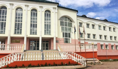 19 выпускников школ Якутии сдали ЕГЭ на 100 баллов /    Республика Саха (Якутия)