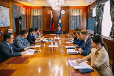 Подключение арктических райцентров к ВОЛС в 2025 году снизит стоимость интернета в 100 раз /    