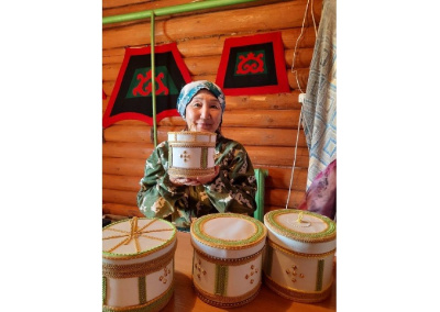 В Хангаласском улусе Якутии работает летняя творческая школа /   Хангаласский Республика Саха (Якутия)