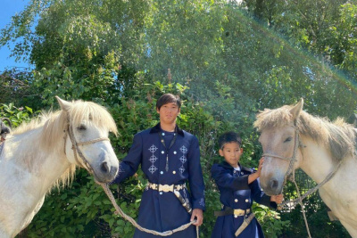 К конному походу Дугуйдана Винокурова из Оймякона в Москву присоединился его 9-летний сын /  Москва Город Москва Москва