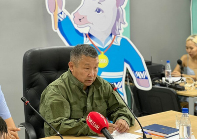 Дмитрий Садовников: «В кратчайшие сроки будут восстановлены объекты в селе Борогонцы» /    