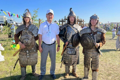 Артур Кохоев: «Ысыах Туймаады пронизан духом единства, дружелюбия и гостеприимства» /    