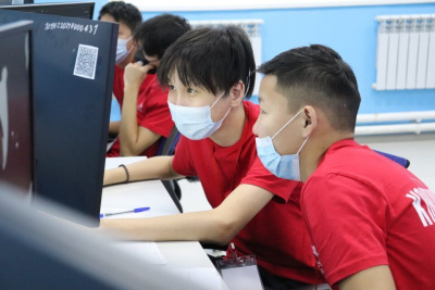 Более 50 школьников из Якутии удостоились почетного знака отличия «Юниор» /    Республика Саха (Якутия)