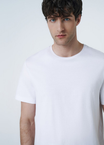 Базовая футболка, Белый