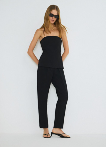 Зауженные книзу брюки, Черный