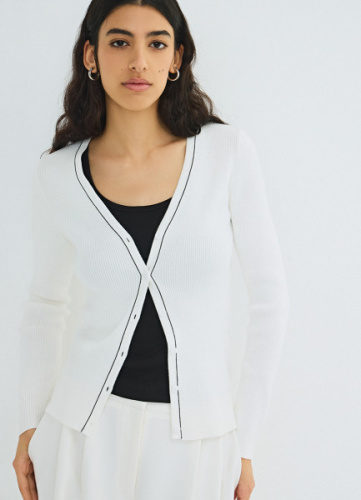 Кардиган с V-вырезом, Белый
