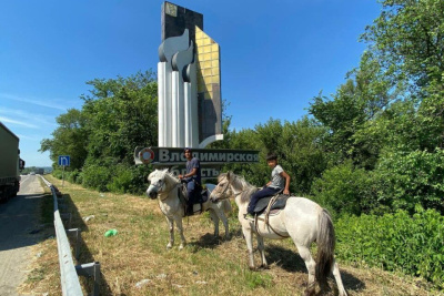 Якутский коневод, путешествующий из Оймякона в Москву, прибыл во Владимирскую область /  Москва Город Москва Республика Саха (Якутия)