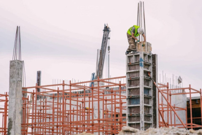 Современный больничный комплекс строят в районном центре Усть-Майского улуса /   Усть-Майский Республика Саха (Якутия)