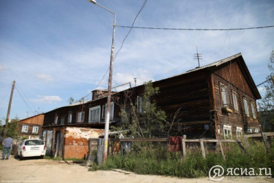 В Якутии из аварийного жилищного фонда переселены более 19 тысяч человек /    Республика Саха (Якутия)