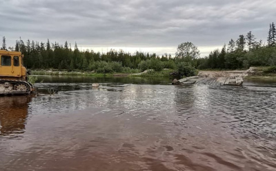 В Кобяйском районе закрыли проезд через реку Танару /   Кобяйский Республика Саха (Якутия)