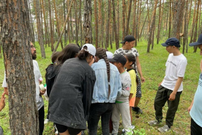 Выставку детской литературы открыли в центре отдыха «Сосновый бор» /    