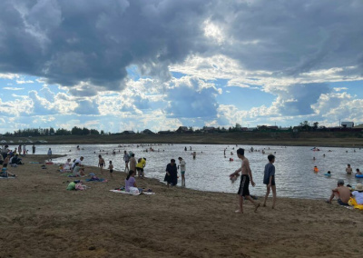 В Нюрбе состоялось открытие бассейна в пойме речки Нюрбинка /    