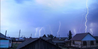 В ряде районов Якутии ожидаются сильные грозы /    Республика Саха (Якутия)