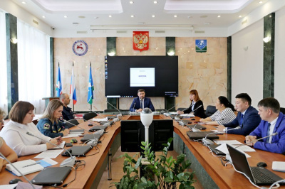 Состоялось заседание по профилактике правонарушений среди подростков /   Мирнинский Мирнинский