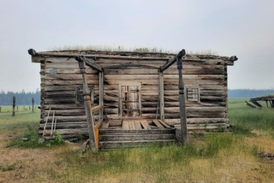 Два архитектурных памятника восстанавливают в Якутии на средства, собранные жителями республики /    Республика Саха (Якутия)