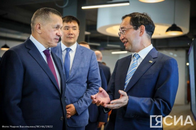 Финансирование объектов, тиражирование IT-проектов, доступное жильё: итоги визита Трутнева в Якутию /    Республика Саха (Якутия)