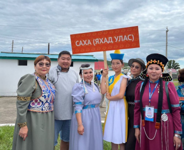 Активисты общины «Байкал» побывали на международном бурятском фестивале «Алтаргана» /   Мирнинский Мирнинский