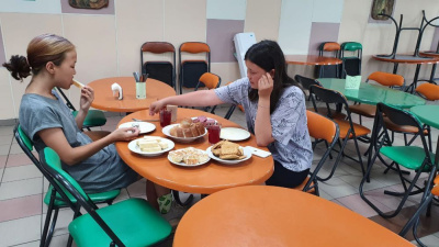 Дети из «Орленка» и жители Арылаха обеспечены всем необходимым /   Мирнинский Мирнинский