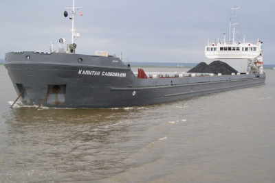 Дневник навигации: 175 судов доставят грузы в улусы Якутии /    Республика Саха (Якутия)