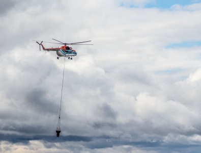Авиакомпания АЛРОСА доставила помощь добровольцев из Якутска в Мирный /  Якутск Якутск Республика Саха (Якутия)