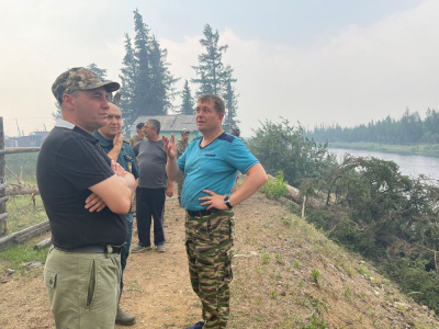 За сутки в Мирнинском районе ликвидировано два лесных пожара /   Мирнинский Республика Саха (Якутия)