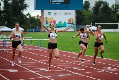 Легкоатлетка принесла первое золото сборной Якутии на играх «Дети Азии - 2022» /  Владивосток Город Владивосток Республика Саха (Якутия)