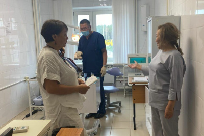 Уполномоченный по правам ребёнка в Якутии посетила Центр «Сосновый бор» /    Республика Саха (Якутия)