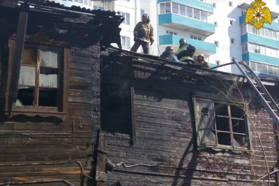 В Якутии два человека пострадали при пожаре в жилом доме /    Республика Саха (Якутия)