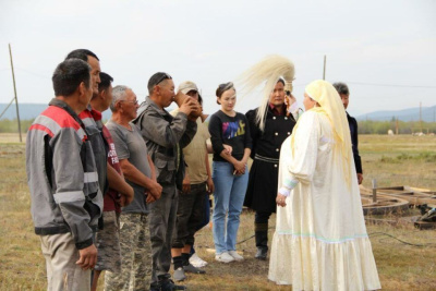 В Томторе благословили начало строительства объектов Ысыаха  Олонхо /   Оймяконский Республика Саха (Якутия)