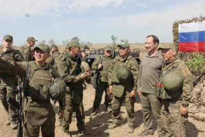 Айсен Николаев навестил бойцов спецоперации из Якутии на линии боевого соприкосновения / ЯСИА   