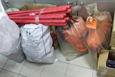 Ленские пожарные получили ранцевые огнетушители для тушения лесных пожаров /   Ленский Республика Саха (Якутия)