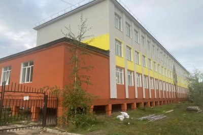 «Единая Россия» провела осмотр капремонта школы № 21 Якутска /  Якутск Якутск Республика Саха (Якутия)