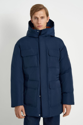 Пуховое пальто с накладными карманами