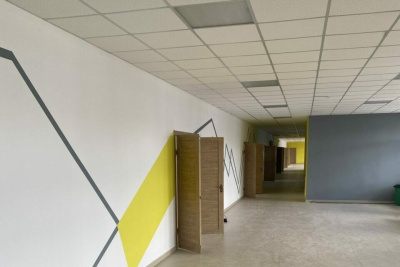 «Единая Россия» проверила ход ремонта школы № 23 Якутска /  Якутск Якутск Республика Саха (Якутия)