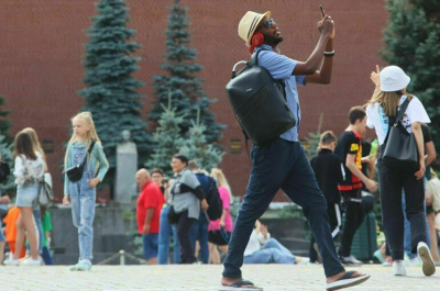 Туристам хотят дать больше услуг и вечный кешбэк /    