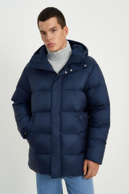 Пуховое полупальто с воротником-стойкой