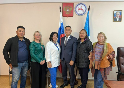 Минпред Якутии готовит обновленную концепцию системы товарного знака «Сделано в Якутии» /    Республика Саха (Якутия)