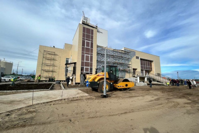 Строительство Дома народного творчества в Нюрбе вышло на завершающий этап /    