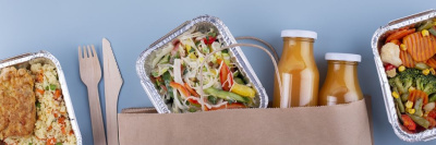 Четверть россиян еженедельно покупают готовую еду /    