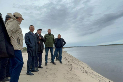 Завершить берегоукрепительные работы в Верхневилюйске планируется до 2024 года /   Верхневилюйский Республика Саха (Якутия)