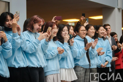 Ольга Балабкина приняла участие в торжественной линейке Международной Арктической школы /  Якутск Якутск Республика Саха (Якутия)