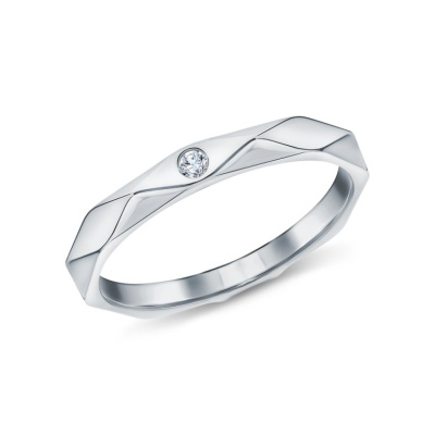 Золотое кольцо с бриллиантами природными