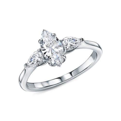 Золотое кольцо с бриллиантами выращенными