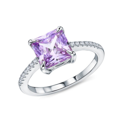 Серебряное кольцо с фианитами