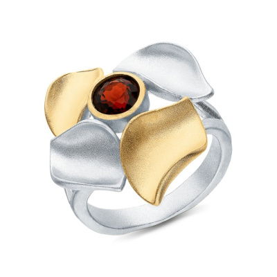Серебряное кольцо с гранатами природными