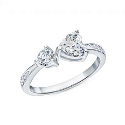 Серебряное кольцо с фианитами