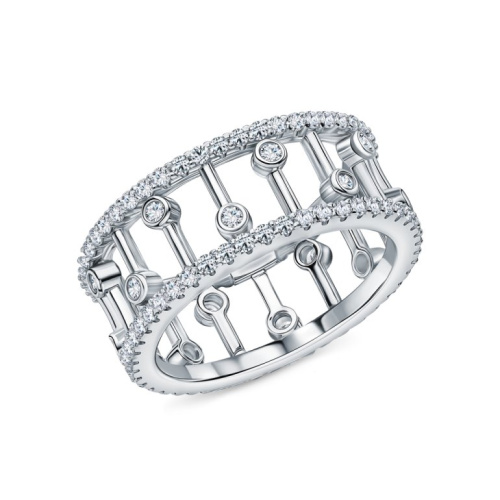 Серебряное кольцо с фианитами